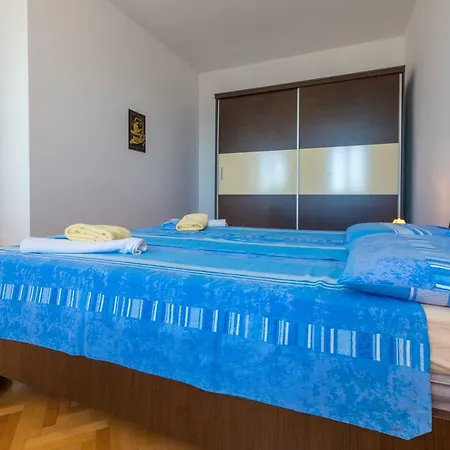 Heidy Apartament *